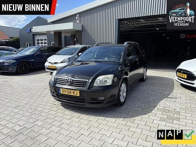 Zwart Gebruikt 2006 Toyota Avensis Executive Stationwagen | € 1.748 (Eerlijke prijs) - Afbeelding 1/4