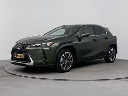 Terrane khaki (donker groen metallic) Gebruikt 2023 Lexus UX 300e Business Edition SUV | € 37.450 - Afbeelding 1/4