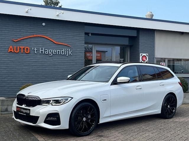 Occasion BMW 330e M Sport 292 PK (214 kW) 2022 Wit Stationwagen
