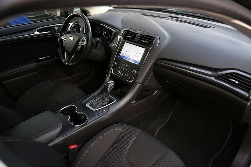 Occasion Ford Mondeo Titanium 141 PK (103 kW) 2021 Grijs (metallic) Sedan