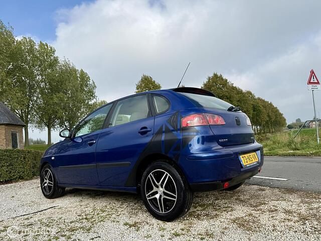 Occasion Seat Ibiza Sport 75 PK (55 kW) 2004 Blauw Hatchback