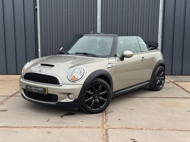 Grijs Occasion 2009 Mini Cooper S Cabriolet Cabriolet | € 9.950 (Eerlijke prijs) - Afbeelding 1/4