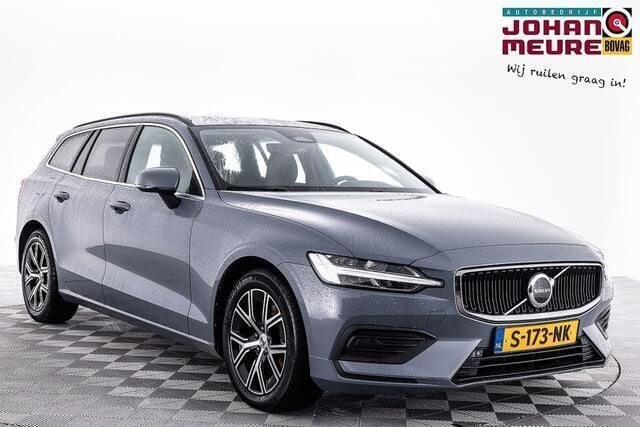 Grijs Gebruikt 2023 Volvo V60 Core Stationwagen | € 34.990 (Super prijs) - Afbeelding 1/4