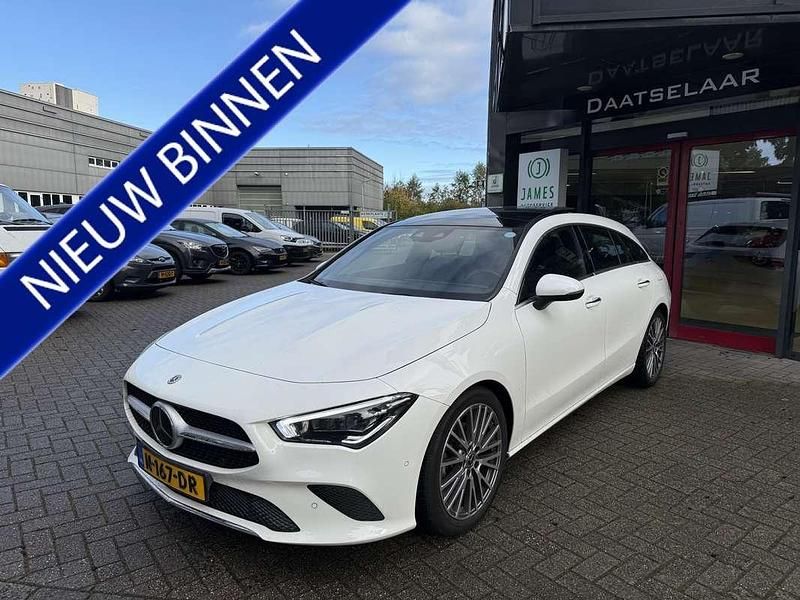 Wit Gebruikt 2021 Mercedes CLA180 Shooting Brake Business Stationwagen | € 26.944 (Eerlijke prijs) - Afbeelding 1/4
