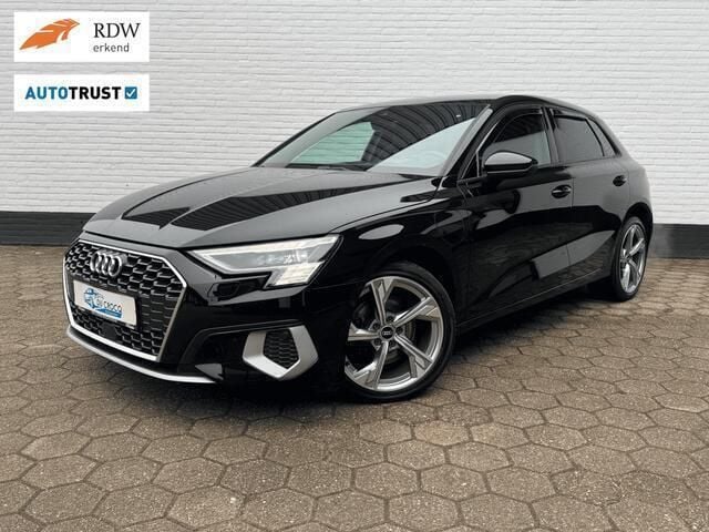 Zwart Gebruikt 2020 Audi A3 Sportback S-Line Hatchback | € 24.995 (Eerlijke prijs) - Afbeelding 1/4