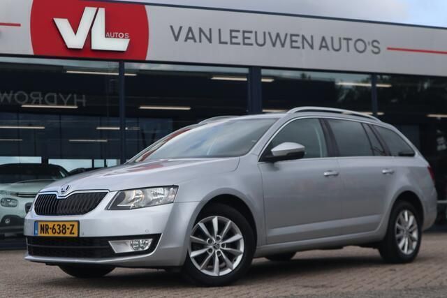 Grijs Gebruikt 2017 Skoda Octavia Business Line Stationwagen | € 9.948 (Eerlijke prijs) - Afbeelding 1/4