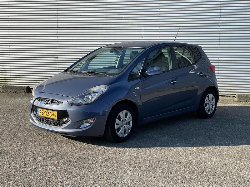 Blauw Occasion 2018 Hyundai i20 MPV | € 8.250 (Eerlijke prijs) - Afbeelding 1/3