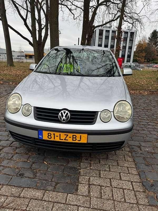 Gebruikt 2004 VW Polo Sedan | € 1.000 (Goede deal) - Afbeelding 1/4
