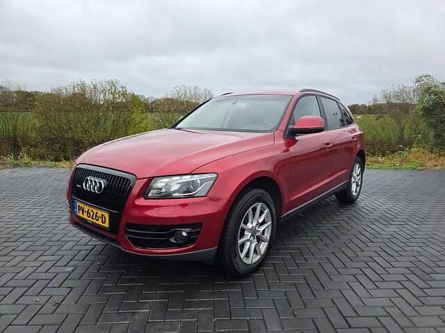 Rood Gebruikt 2011 Audi Q5 SUV | € 7.950 (Eerlijke prijs) - Afbeelding 1/4