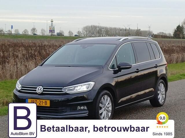 Zwart (metallic) Occasion 2017 VW Touran Highline MPV | € 17.950 (Goede deal) - Afbeelding 1/4