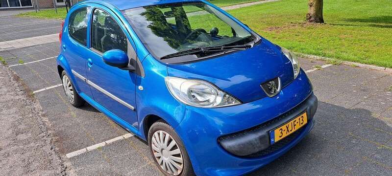 Blauw Gebruikt 2010 Peugeot 107 Hatchback | € 2.500 (Goede deal) - Afbeelding 1/4