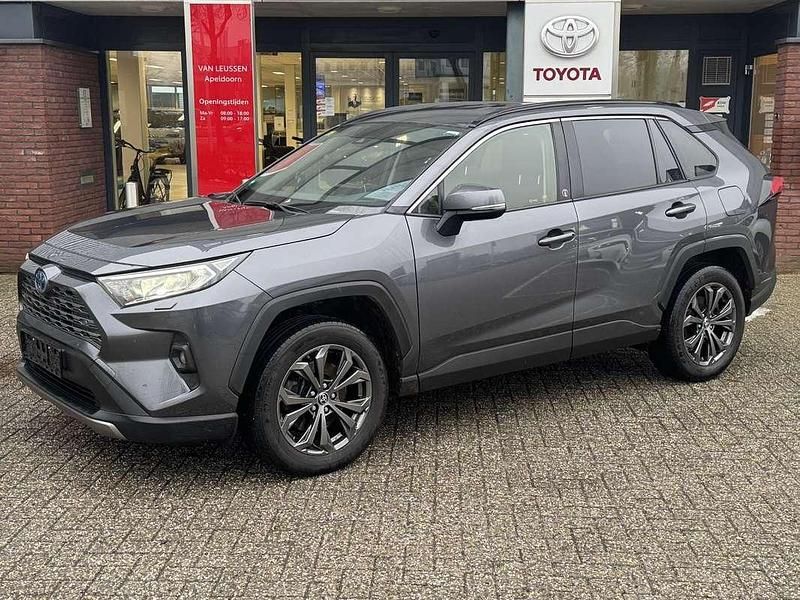 Grijs Occasion 2022 Toyota RAV4 Hybrid Style SUV | € 33.900 (Goede deal) - Afbeelding 1/4