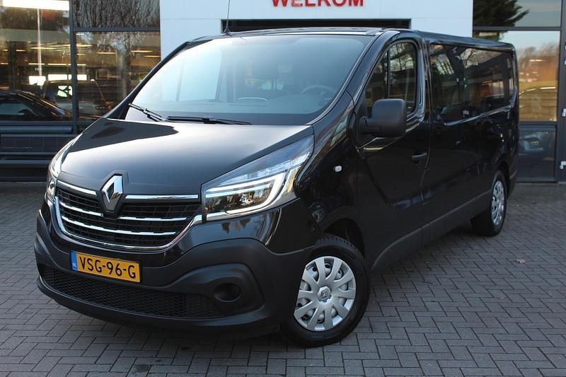 Zwart Occasion 2021 Renault Trafic Komfort MPV | € 24.722 (Duur) - Afbeelding 1/4