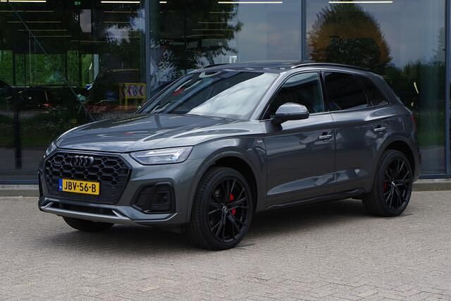 Grijs Gebruikt 2022 Audi Q5 Competition SUV | € 52.950 (Iets duurder) - Afbeelding 1/4