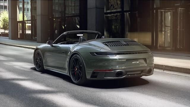Occasion Porsche 911 Carrera 4 GTS 479 PK (352 kW) 2023 Groen (metallic) Cabriolet