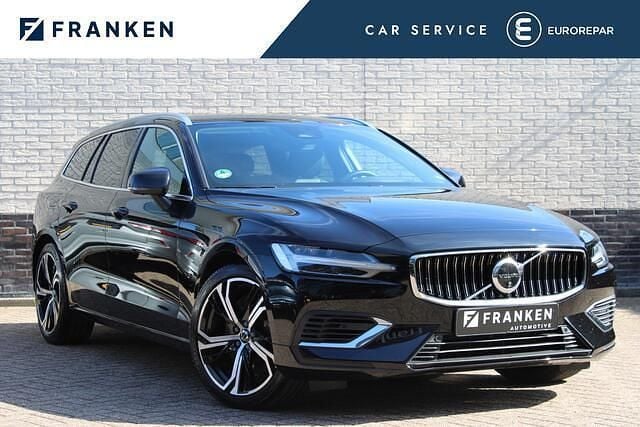 Zwart Gebruikt 2025 Volvo V60 Plus Stationwagen | € 47.800 (Eerlijke prijs) - Afbeelding 1/4