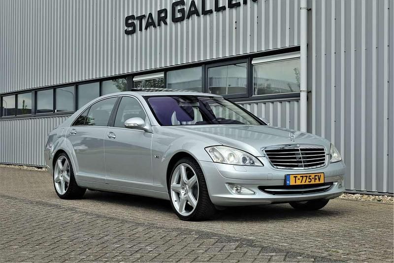 Zilver Gebruikt 2006 Mercedes S600 Sedan | € 23.950 (Eerlijke prijs) - Afbeelding 1/4