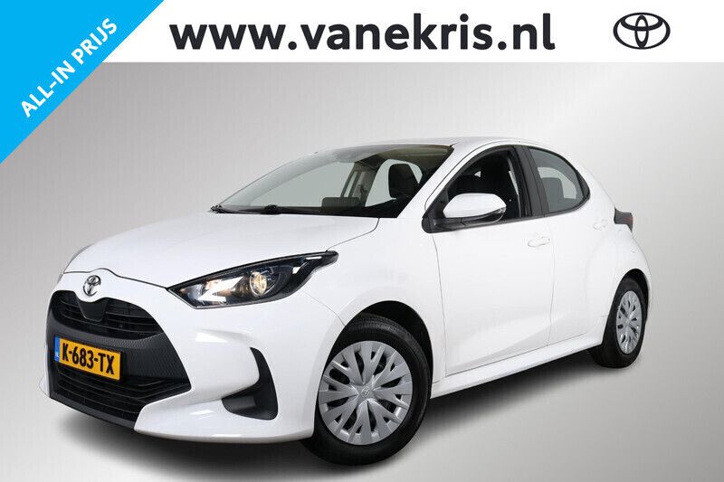 Wit Gebruikt 2021 Toyota Yaris Active Hatchback | € 15.949 (Eerlijke prijs) - Afbeelding 1/3