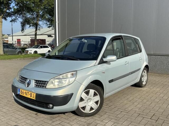 Grijs Gebruikt 2004 Renault Scénic II Dynamique MPV | € 1.499 (Eerlijke prijs) - Afbeelding 1/4