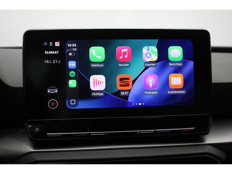 Occasion Seat Leon Style 116 PK (85 kW) 2020 Grijs Hatchback