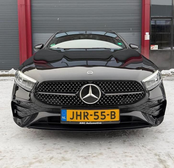 Occasion Mercedes A200 AMG 150 PK (110 kW) 2023 Zwart Hatchback