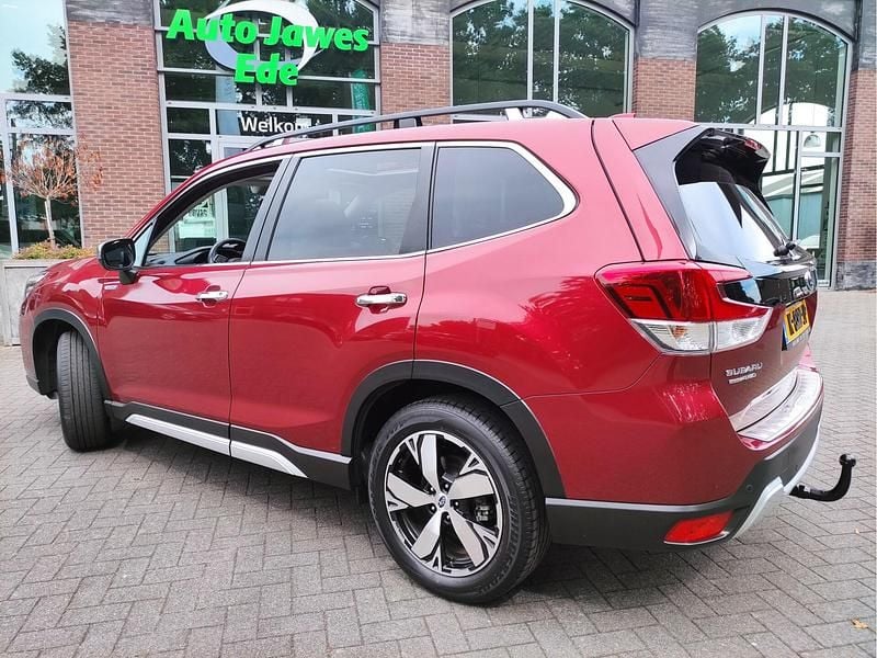Occasion Subaru Forester 150 PK (110 kW) 2021 Rood SUV