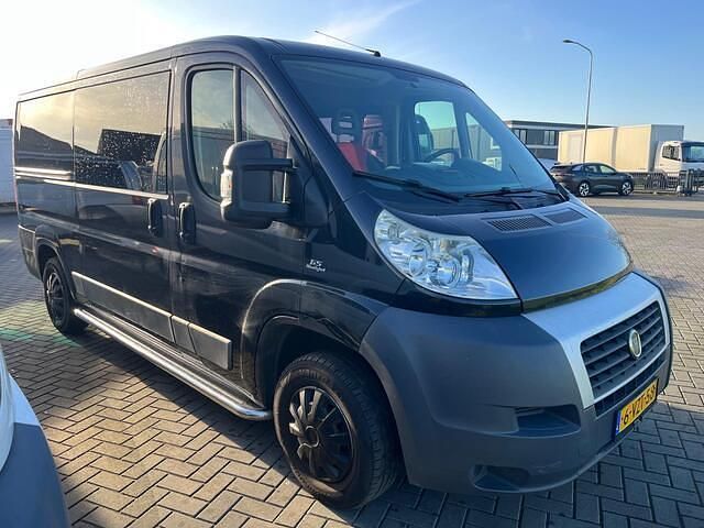 Zwart (metallic) Gebruikt 2012 Fiat Ducato Van | € 5.750 (Super prijs) - Afbeelding 1/4