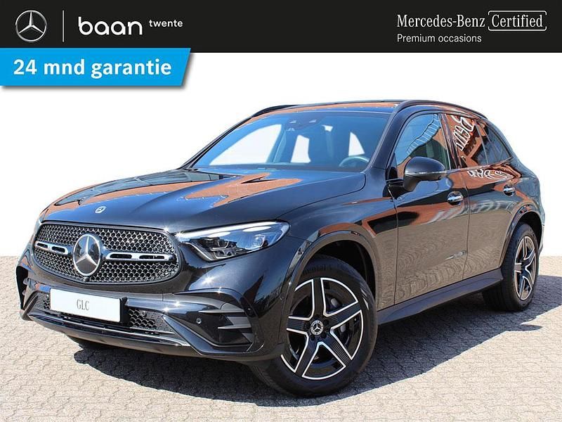 Zwart Occasion 2024 Mercedes GLC300e AMG Line Premium SUV | € 66.900 (Goede deal) - Afbeelding 1/4