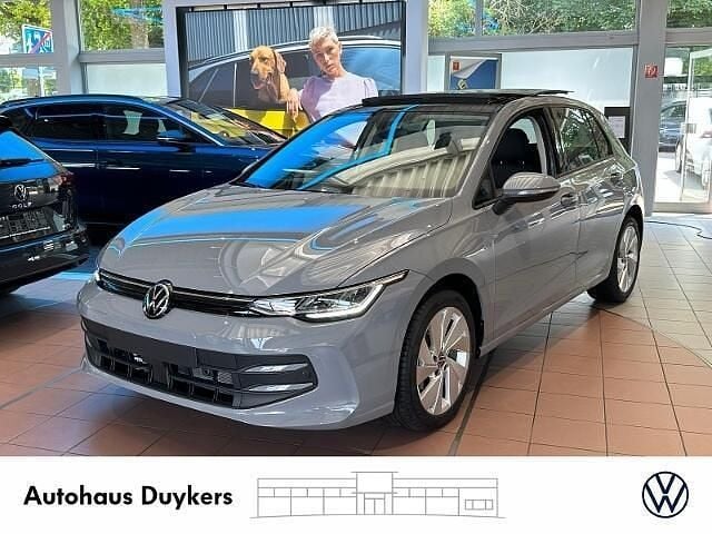 Grijs Occasion 2024 VW Golf VIII Life Hatchback | € 29.996 (Eerlijke prijs) - Afbeelding 1/4