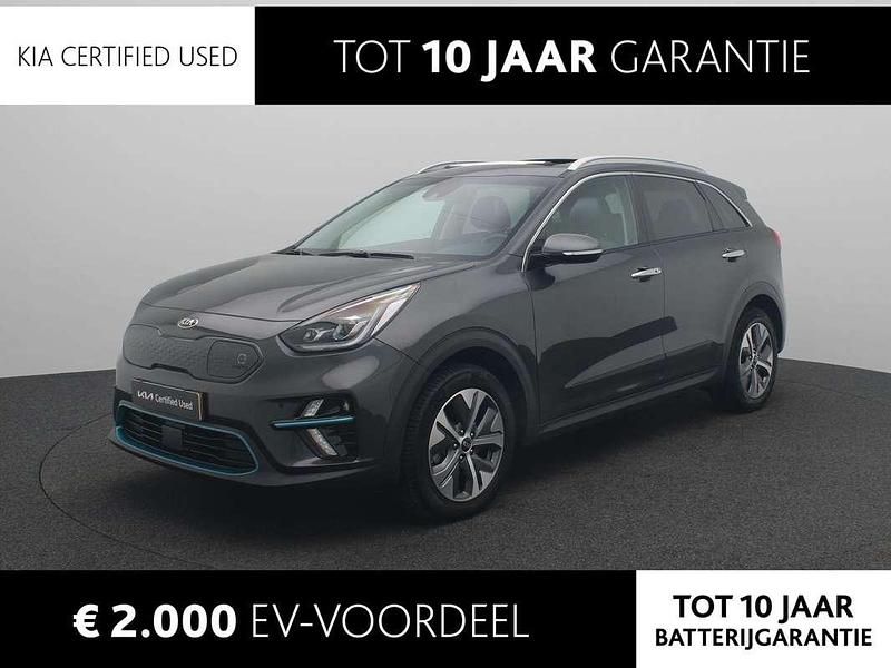 Grijs, metallic lak Gebruikt 2021 Kia e-Niro 4 SUV | € 23.940 (Super prijs) - Afbeelding 1/4