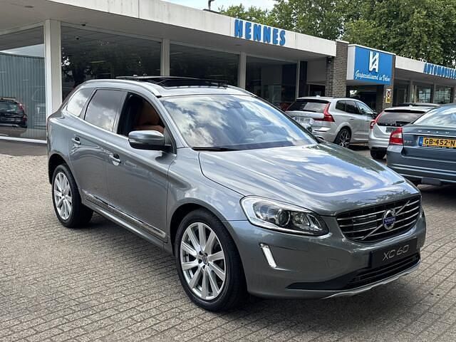 Grijs Gebruikt 2015 Volvo XC60 Inscription SUV | € 21.750 (Super prijs) - Afbeelding 1/4