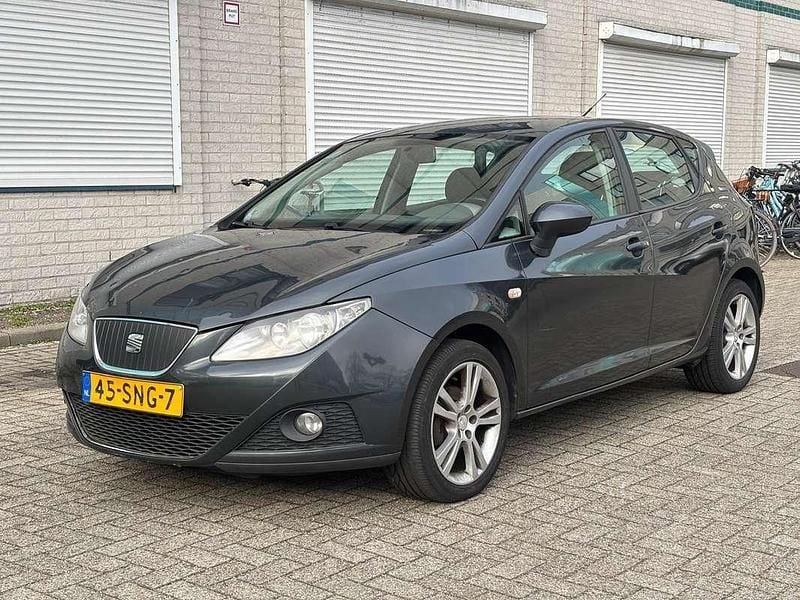 Grijs Occasion 2011 Seat Ibiza Copa Hatchback | € 1.200 (Super prijs) - Afbeelding 1/4