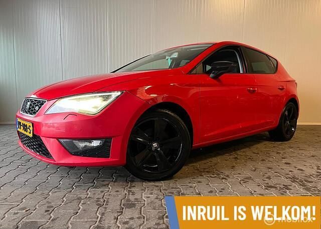 Rood Occasion 2013 Seat Leon FR Hatchback | € 2.950 (Eerlijke prijs) - Afbeelding 1/4