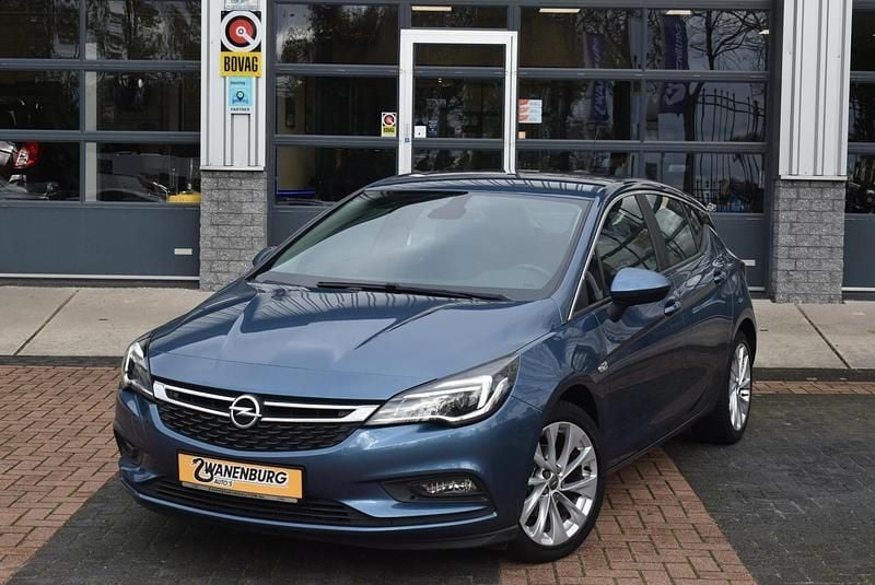 Blauw Gebruikt 2016 Opel Astra Edition Hatchback | € 8.950 (Eerlijke prijs) - Afbeelding 1/4