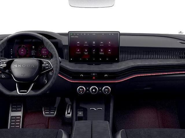 Nieuw Skoda Superb Business Line 204 PK (150 kW) 2025 Zwart Stationwagen