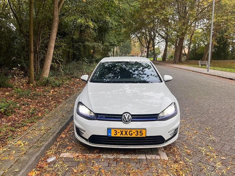 Wit Gebruikt 2014 VW Golf VII GTE Hatchback | € 10.000 (Super prijs) - Afbeelding 1/4