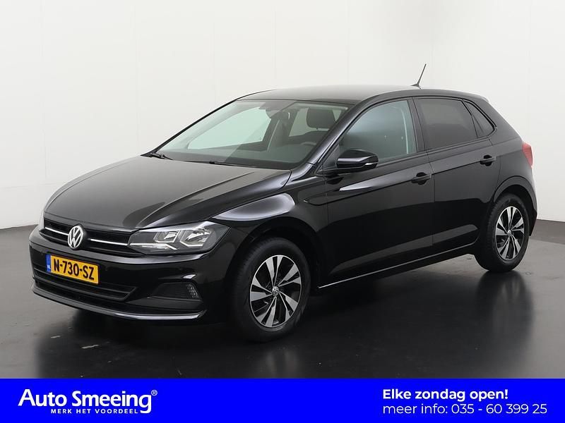 Zwart Occasion 2022 VW Polo Comfortline Hatchback | € 15.690 (Super prijs) - Afbeelding 1/4