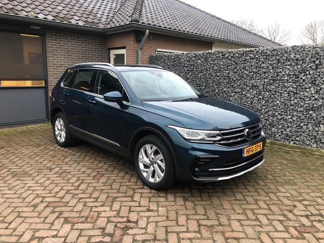 Blauw Gebruikt 2021 VW Tiguan Elegance SUV | € 35.750 (Eerlijke prijs) - Afbeelding 1/4
