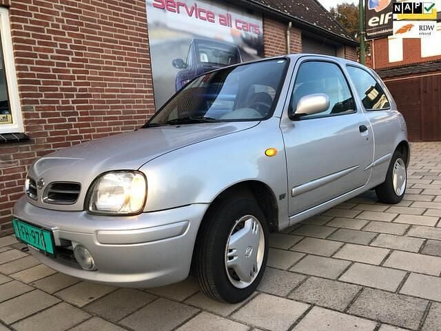 Grijs Gebruikt 1999 Nissan Micra Hatchback | € 1.995 (Eerlijke prijs) - Afbeelding 1/4