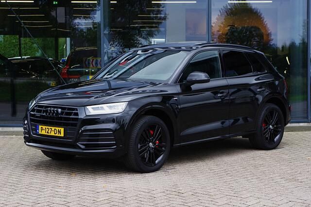 Zwart Gebruikt 2018 Audi Q5 Black Edition SUV | € 35.750 (Eerlijke prijs) - Afbeelding 1/4