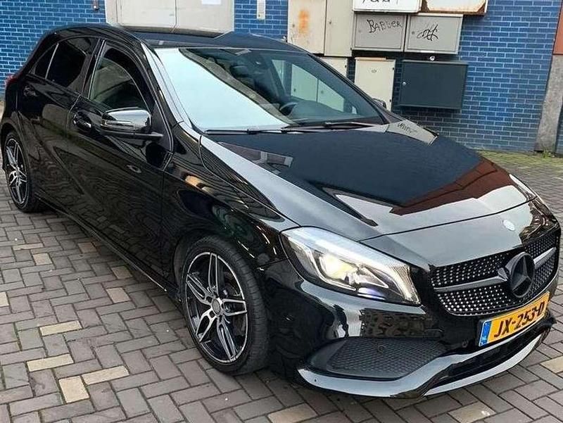 Occasion Mercedes A180 AMG 122 PK (89 kW) 2016 Zwart Stationwagen
