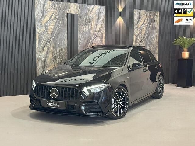 Zwart Gebruikt 2019 Mercedes A35 AMG AMG Hatchback | € 34.950 (Eerlijke prijs) - Afbeelding 1/4
