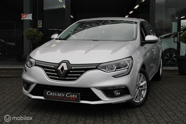 Occasion Renault Mégane IV Zen 132 PK (97 kW) 2018 Grijs Hatchback
