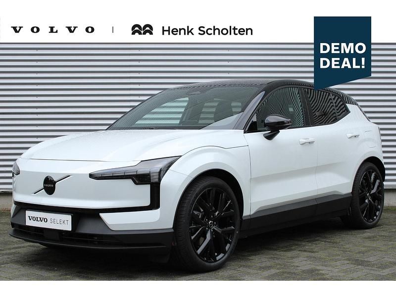 Wit Occasion 2025 Volvo EX30 Single Motor Extended Range SUV | € 38.950 (Duur) - Afbeelding 1/3