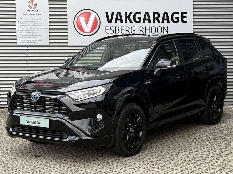 Zwart Gebruikt 2021 Toyota RAV4 Hybrid Edition SUV | € 37.950 (Goede deal) - Afbeelding 1/4