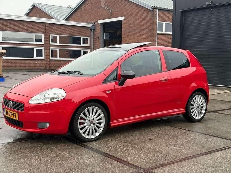 Occasion Fiat Grande Punto Sport 120 PK (88 kW) 2008 Rood Hatchback