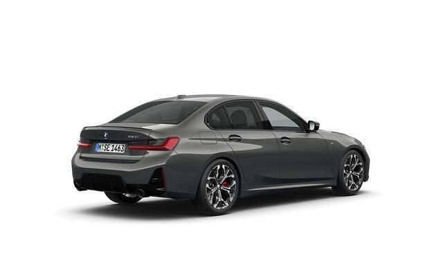 Nieuw BMW 320 M Sport 184 PK (135 kW) 2025 Grijs Sedan