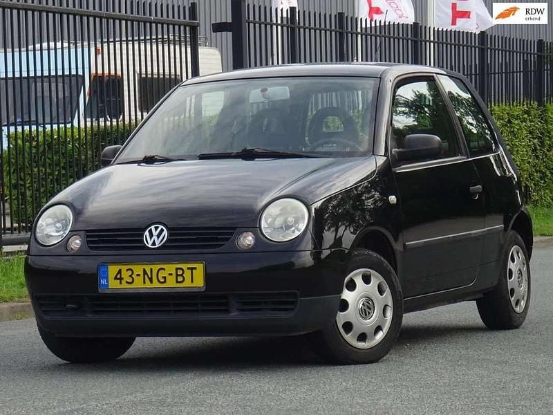 Zwart Gebruikt 2001 VW Lupo Trendline Hatchback | € 1.999 (Iets duurder) - Afbeelding 1/4