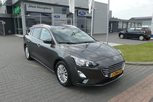 Grijs Gebruikt 2020 Ford Focus Business Edition Stationwagen | € 17.395 (Goede deal) - Afbeelding 1/4