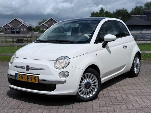 Wit Gebruikt 2009 Fiat 500 Lounge Hatchback | € 5.850 (Eerlijke prijs) - Afbeelding 1/4